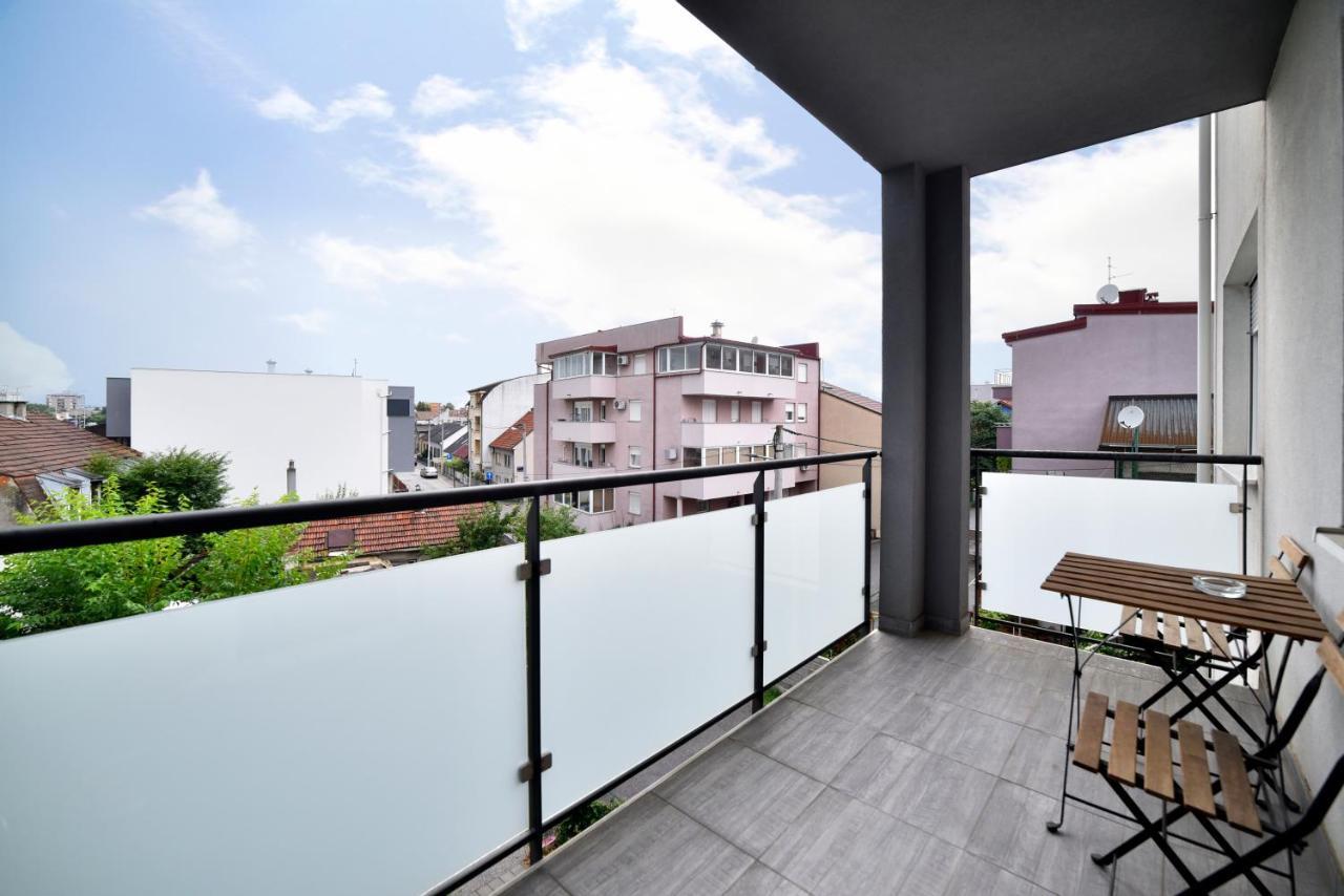 First Class Apartment, Free Parking ザグレブ エクステリア 写真