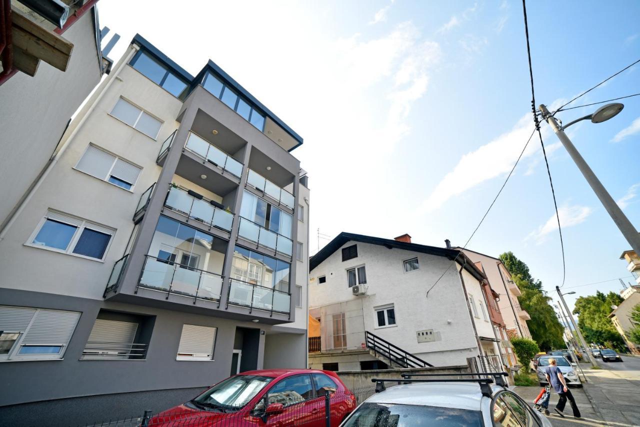 First Class Apartment, Free Parking ザグレブ エクステリア 写真