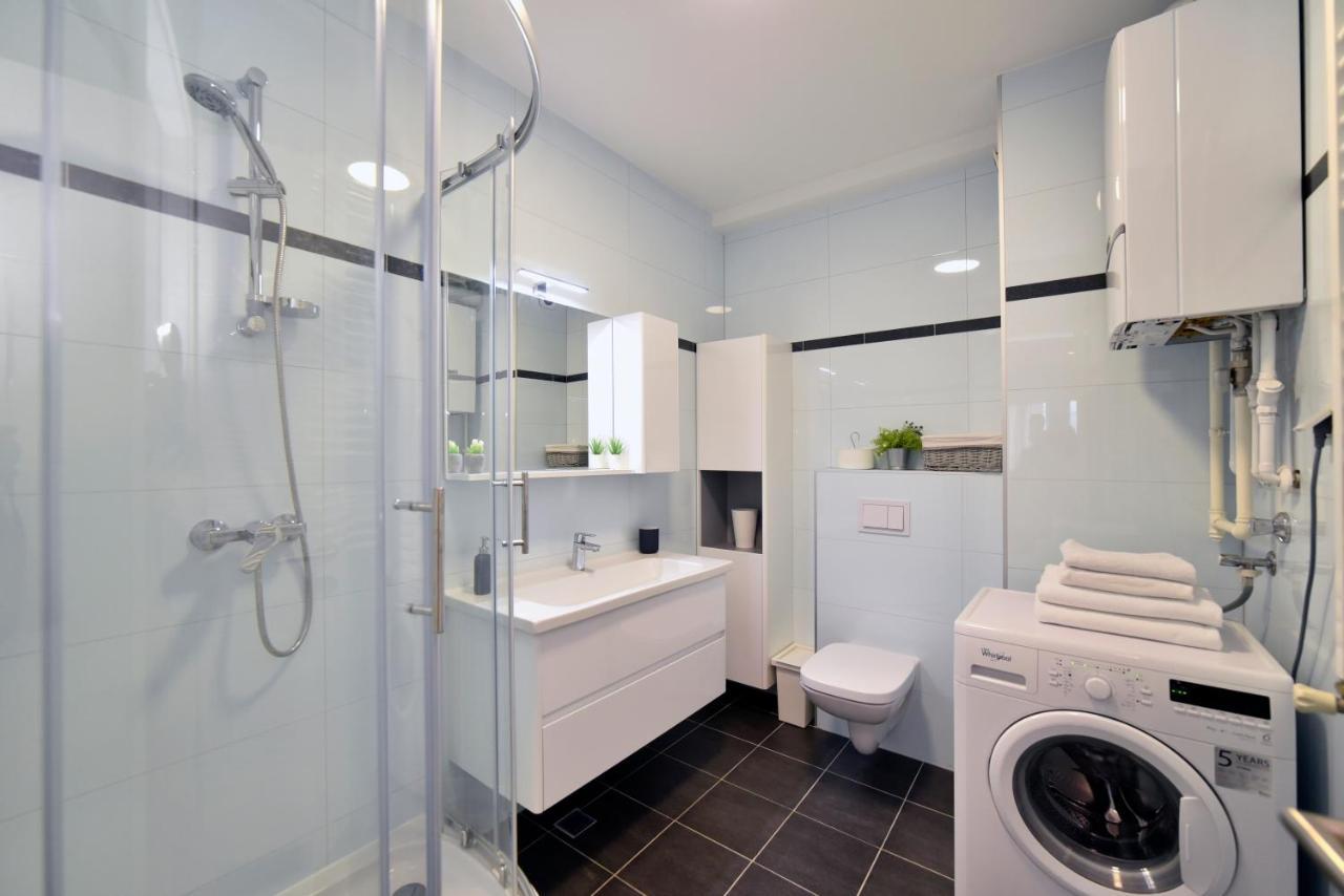 First Class Apartment, Free Parking ザグレブ エクステリア 写真